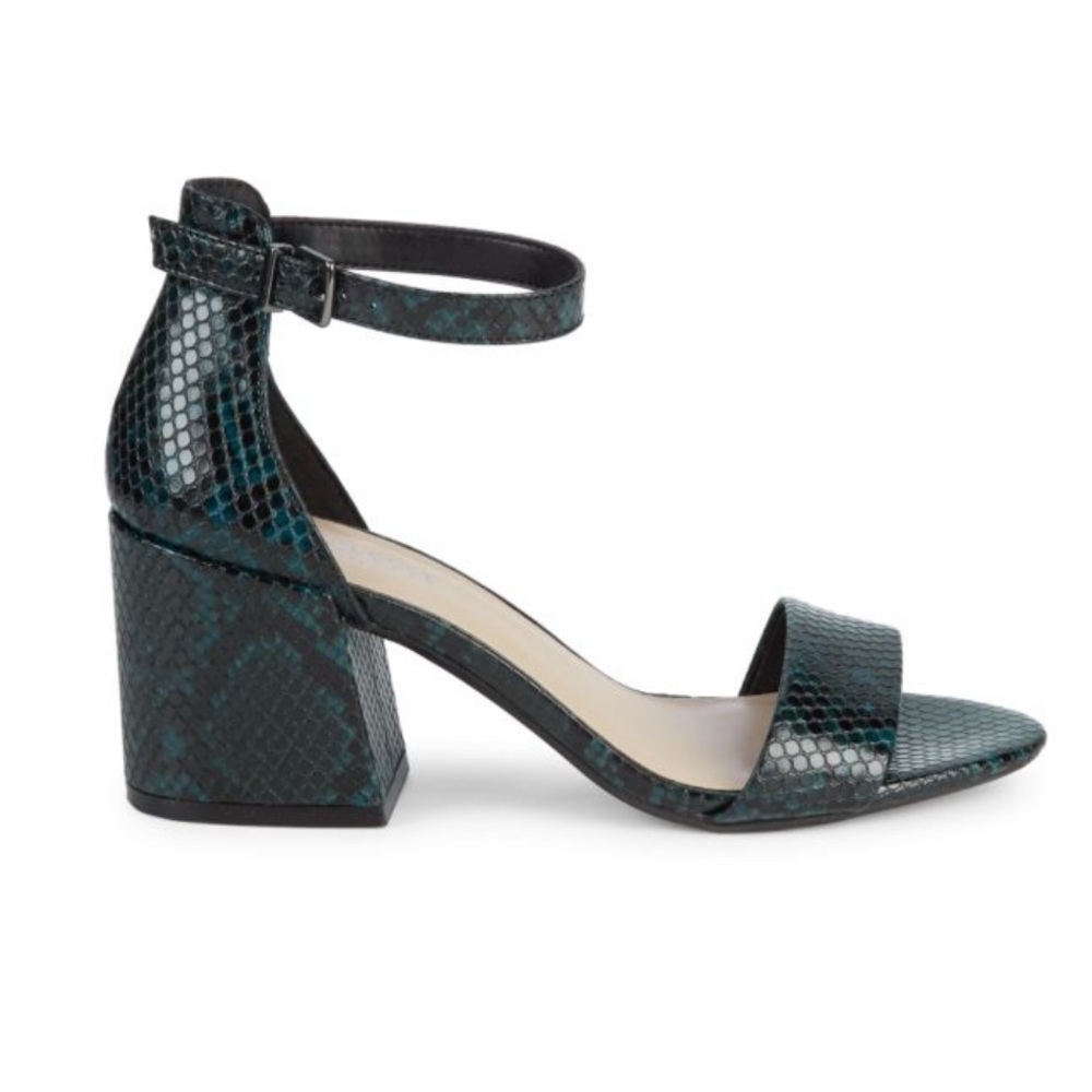NWT Kenneth Cole New York - Hattie Snake-Print Block Heel Pumps, size 9